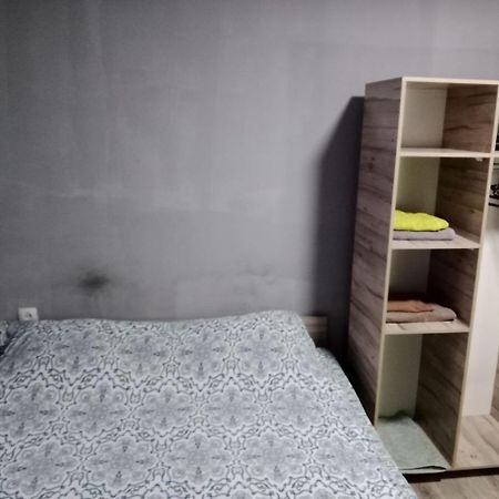 Appartement A Cozy Bedsit! à Tachkent Extérieur photo