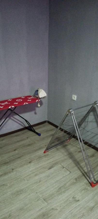 Appartement A Cozy Bedsit! à Tachkent Extérieur photo
