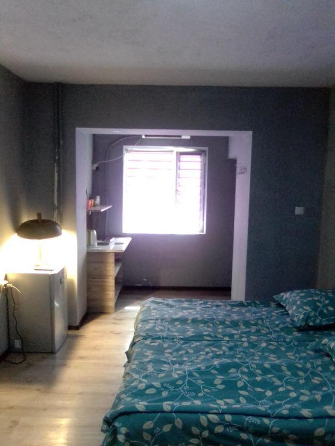 Appartement A Cozy Bedsit! à Tachkent Extérieur photo