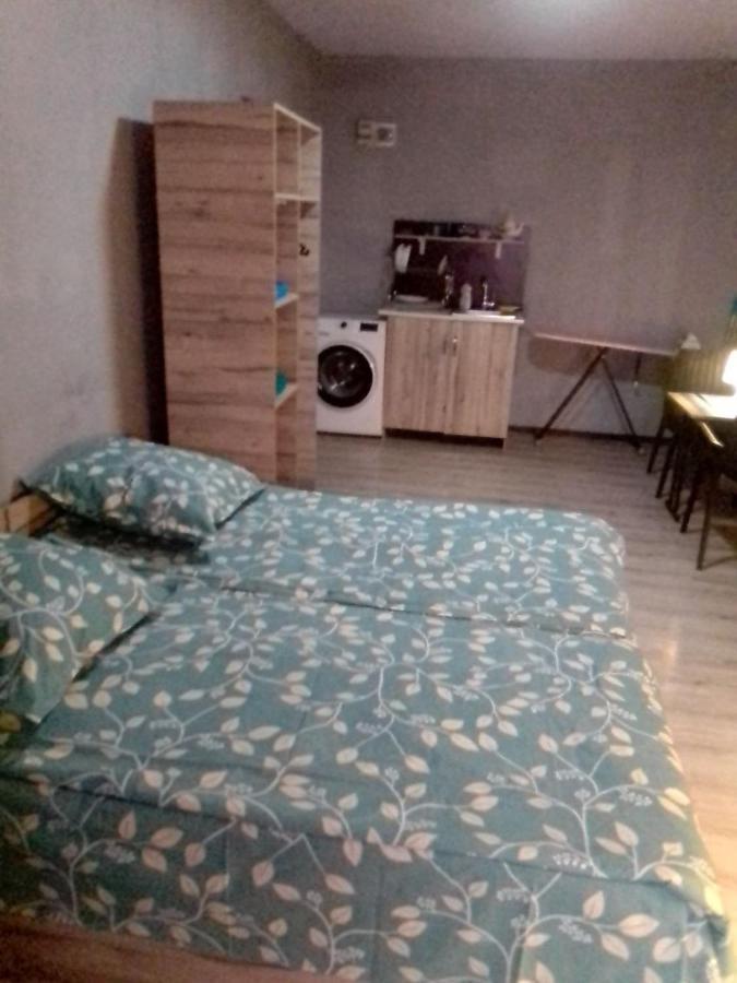 Appartement A Cozy Bedsit! à Tachkent Extérieur photo